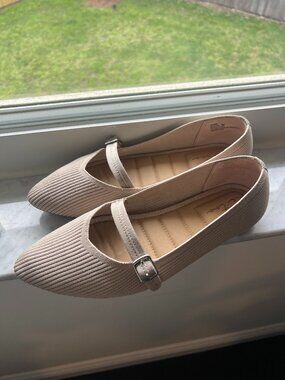 Women's Flats